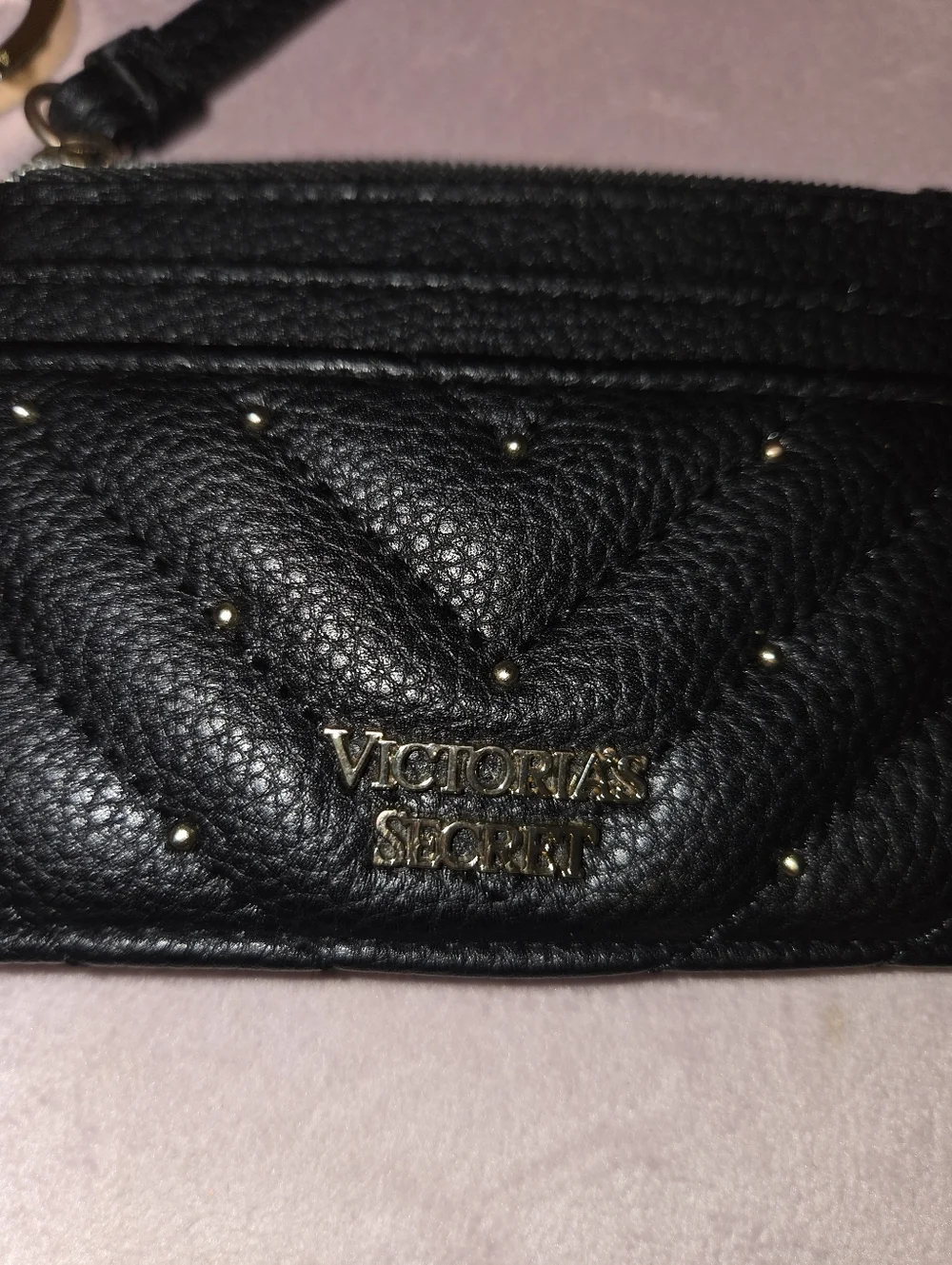 Victoria's Secret Black Quilted Card Holder with Gold Heart Keyring - Picture 4 of 6